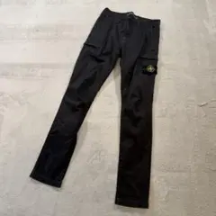新品未使用】STONE ISLAND ブラックカーゴパンツ W31 26SS - メルカリ