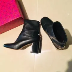 極美品 正規店購入Tory Burch チャンキーヒール ブーティ黒