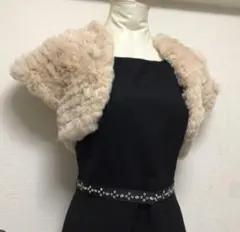 新品未使用品 ボレロ フェイクファーベージュ系 パーティ