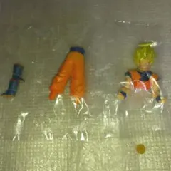 HGガシャポンドラゴンボール04　スーパーサイヤ人2孫悟空