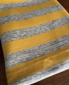 《ニット生地》裏毛ニット　綿100% マスタード×グレー　ボーダーニット