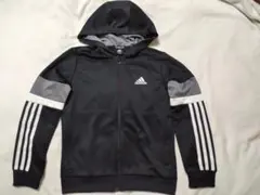 アディダス　adidas　ジップアップパーカー　140cm