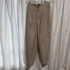 GU タックコクーンシルエットパンツ　Mサイズ　チェック柄