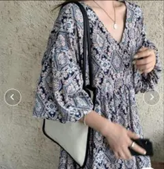 美品です！！バルーン袖 ワンピースのサムネイル