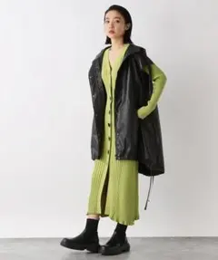 新品未使用_JEANASIS_ベスト/フーディ/フェイクレザー