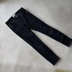 スキニーパンツ 黒