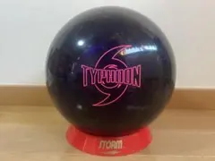 Typhoon ボウリングボール 15ポンド 新品未使用 タイフーン ストーム