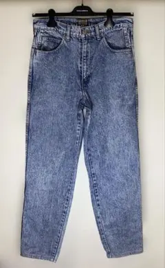 MT551 Levi