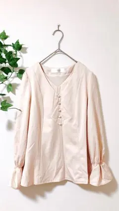 美品tocco closet トッコクローゼット　ブラウス　Mのサムネイル