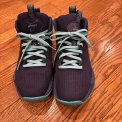ASICS バスケットボールシューズ ミッドカット ネイビーのサムネイル