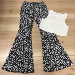 SHEIN☆花柄フレアパンツ＆リブタンクトップ 134cmのサムネイル
