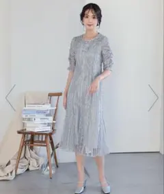 ハレモード　タグ付き　ストライプ柄刺繍ドレス