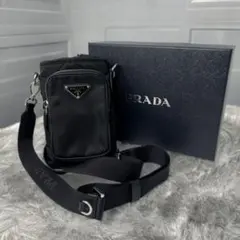 ✨極美品✨PRADA プラダ　Re-Nylon　スマホショルダーバッグ　ブラック