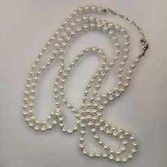 パールと金色 ビーズのロングネックレス