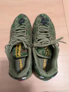 ナイキ　nike エアマックス　トライアックス