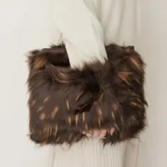 RODE SKOロングファークラッチバッグ ブラウン