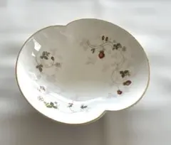 WEDGWOOD ワイルドストロベリー ボウル 皿のサムネイル