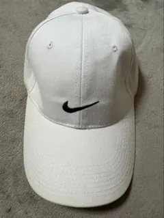 NIKE ベースボールキャップ ホワイトのサムネイル