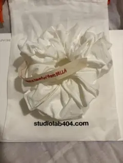 Bella シュシュ　ホワイト　未使用 Bella シュシュ ホワイト 未使用 2025年最新】Bella シュシュ