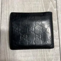 GUCCI グッチ 二つ折り財布 ブラック GG柄のサムネイル