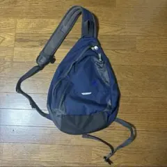 adidas 00s スリングバッグ ワンショルダーバッグ　y2k