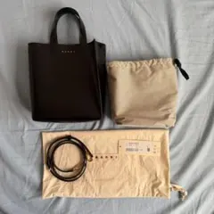 日本限定•極美品】MARNI レザーショルダーバッグ ブラウン/ ゴールド 
