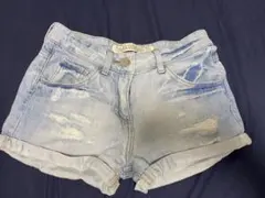 ZARAショートパンツ　34サイズのサムネイル