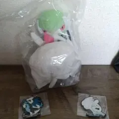 メガサーナイト　ぬいぐるみ　一番くじ　ラバーチャーム2個付き