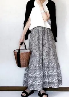 美品　UNIQLO ANNA SUI コラボ　ティアード　ロングスカート　L