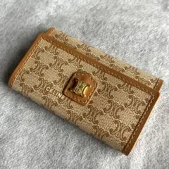 美品】セリーヌ 6連キーケースベージュ系 レザー マカダム柄 鍵入れ