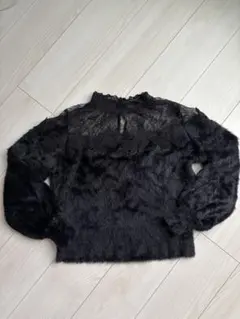 【NICE CLAUP】ファーとレースの長袖トップス