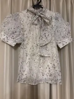 INGNI 花柄 ボウタイブラウス 半袖トップス