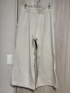 美品　丈短め　ウォームフリースストレートパンツ　ユニクロ　ナチュラル
