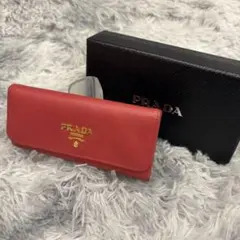 PRADA プラダ レッド サフィアーノ レザー キーケース メタルロゴ 箱付き