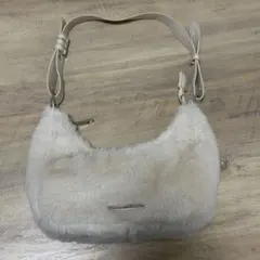 Chico チコ ホワイトファーショルダーバッグ