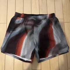 【新品・限定品】lululemon ルルレモン ショートパンツのサムネイル