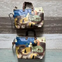 カルディ 伝説柄カラビナ付きミニバッグ(新品・未開封品)2個セット