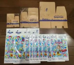 【まとめ売り】ディズニー 2019 ショップ袋 、ディズニーリゾート収納ボックスのサムネイル
