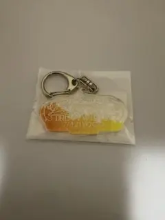 FRUITS ZIPPER 2026 地域別アクリルキーホルダー TOKYO - メルカリ