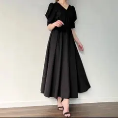JUNOAH ワンピース パフスリーブカシュクールロングワンピース　ブラック黒