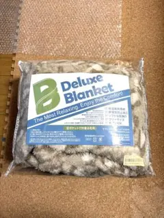 Deluxe Blanket ヒョウ柄 着る毛布