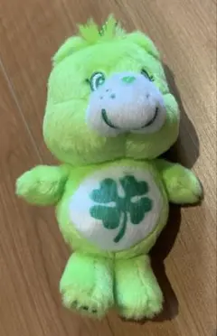 ケアベア ™ マスコット with スターバディ グリーン