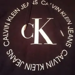 早い者勝ち　Calvin Klein Jeans パーカー