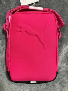 ◎新品◎ PUMA バズ ポータブル赤桃色(0.8L・14x20x4.5cm)