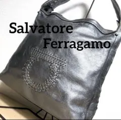 ct30 Salvatore Ferragamo ワンショルダーバッグ 銀色