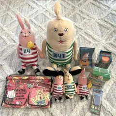 レア ウサビッチ グッズ10点まとめ売り ぬいぐるみ ソーラーフィギュア ほかのサムネイル