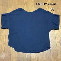 FREDY emue ネイビー 半袖トップスのサムネイル