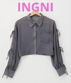 INGNI(イング)肩スリットリボンラメシアーショートシャツ
