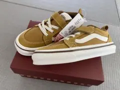 Item thumbnail for item ed83229c-7c92-4ce1-9b33-f73f8ee293de