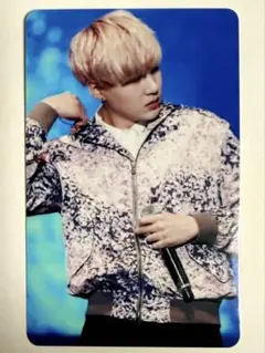 YOUTH SUGA シュガ ユンギ トレカ BTS】‪☆219-63☆フォトカード SUGA シュガ ユンギ 光沢紙 - メルカリ‬
